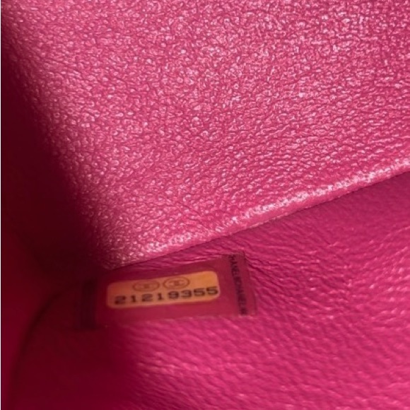Chanel Chevron Double Flap Medium hot pink with gold hardware - Picture 11 of 11